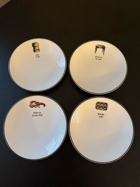 Kate Spade-White Ceramic Decorative 6”Plate Set with Black Trim (Set of 4)